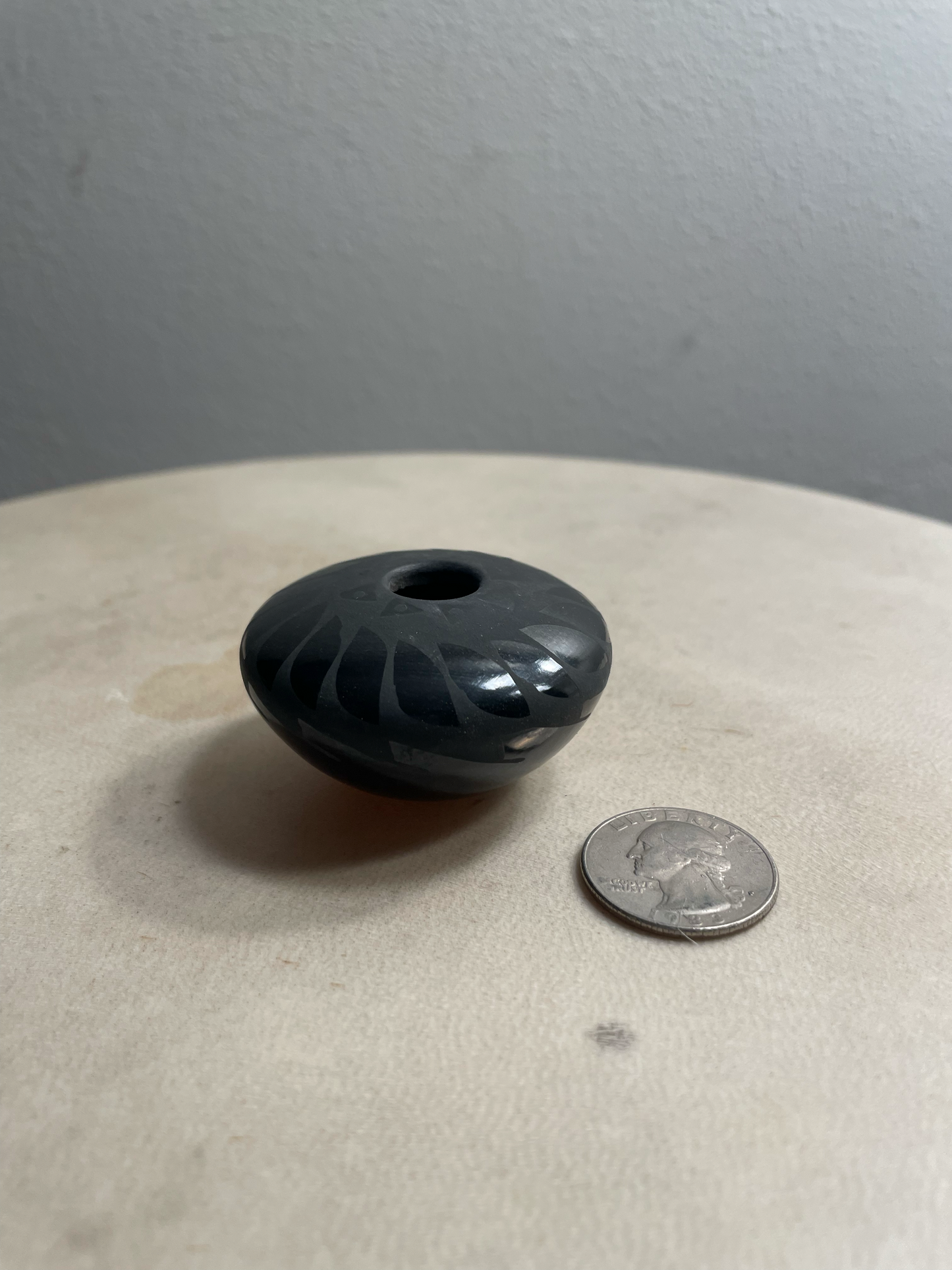 Black geometric Mata Ortiz square pot flower with leaf border