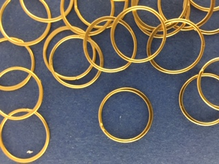 Gold Vermeil Link - single loop, slightly tapered  16 mm