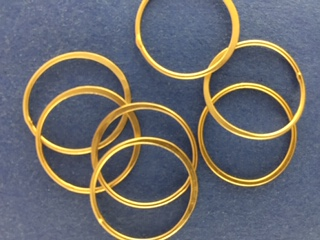 Gold Vermeil Link - single loop, slightly tapered  20 mm